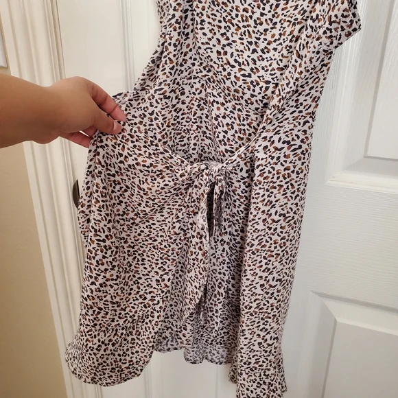 NWOT Abercrombie & Fitch | Wrap Leopard Print Tie Waist Mini Dress - Picture 7 of 11